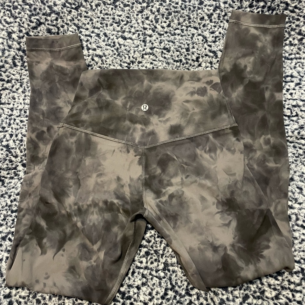 Size 4 Camo Lululemon Leggings